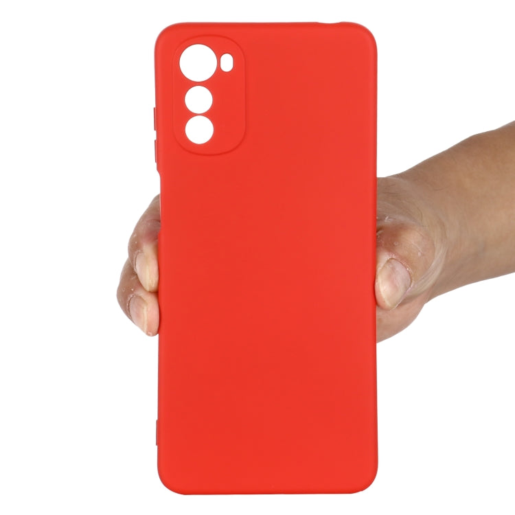 For Motorola Moto E32 4G Pure Color Liquid Silicone Shockproof Phone Case(Red) - Motorola Cases by PMC Jewellery | Online Shopping South Africa | PMC Jewellery | Buy Now Pay Later Mobicred