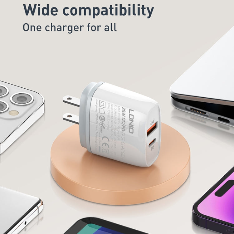 LDNIO Q229 QC3.0 / PD20W USB + Type-C Fast Charger with 1m USB to 8 Pin Cable, Plug Type:UK Plug(White) - USB Charger by LDNIO | Online Shopping South Africa | PMC Jewellery | Buy Now Pay Later Mobicred