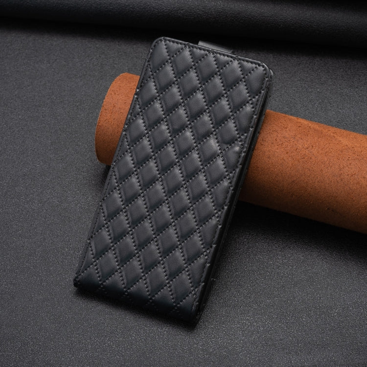 For Samsung Galaxy S25 5G Diamond Lattice Vertical Flip Leather Phone Case(Black) - Galaxy S25 5G Cases by PMC Jewellery | Online Shopping South Africa | PMC Jewellery | Buy Now Pay Later Mobicred