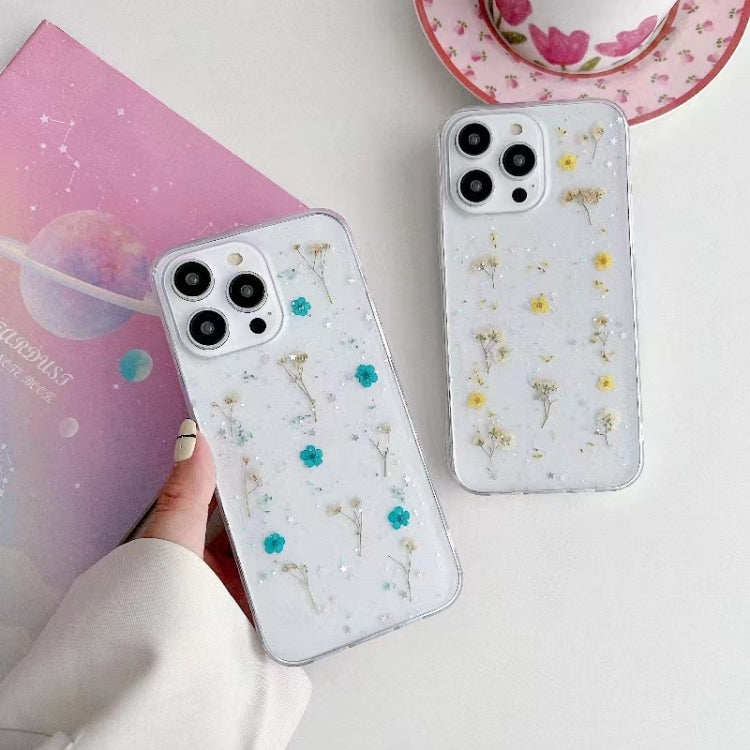 For iPhone 16e Gypsophila Flowers Pattern TPU Protective Phone Case(Green) - iPhone 16e Cases by PMC TechLife | Online Shopping South Africa | PMC TechLife | Buy Now Pay Later Mobicred